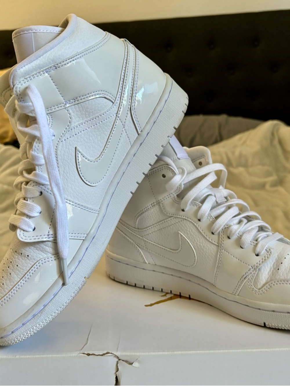 Nike Women's White High-Top Air Jordan 1 MID - Picture 10 of 16
